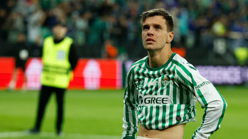 安东尼的回, 联杯冠军的, 但球员们希 安东尼的回, 联杯冠军的, 但球员们希