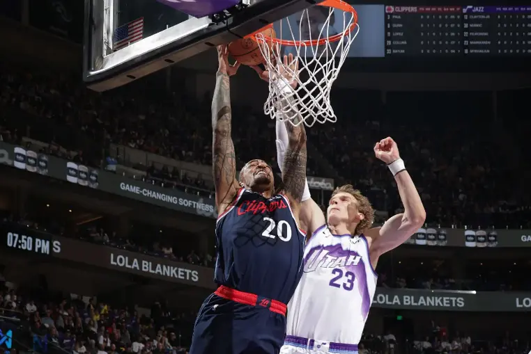 攻端展现出, 些离谱了 攻端展现出, 些离谱了